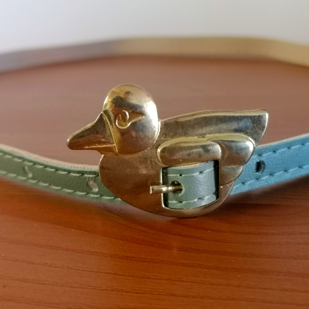 Antix PU leather light green belt with duck motif buckle